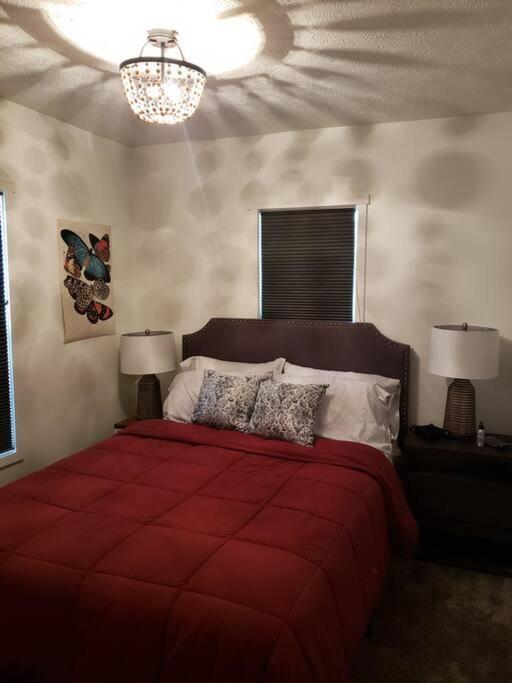 Cute Cottage-2 Min From Downtown Линкълн Екстериор снимка